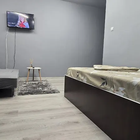 מלון דירות Adrian בוקרשט