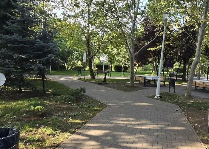 Adrian Apartmanhotel